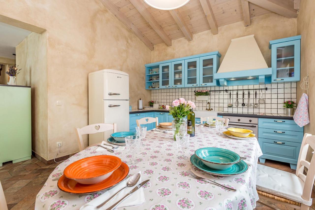 Holiday House Chiara Vrh  Экстерьер фото