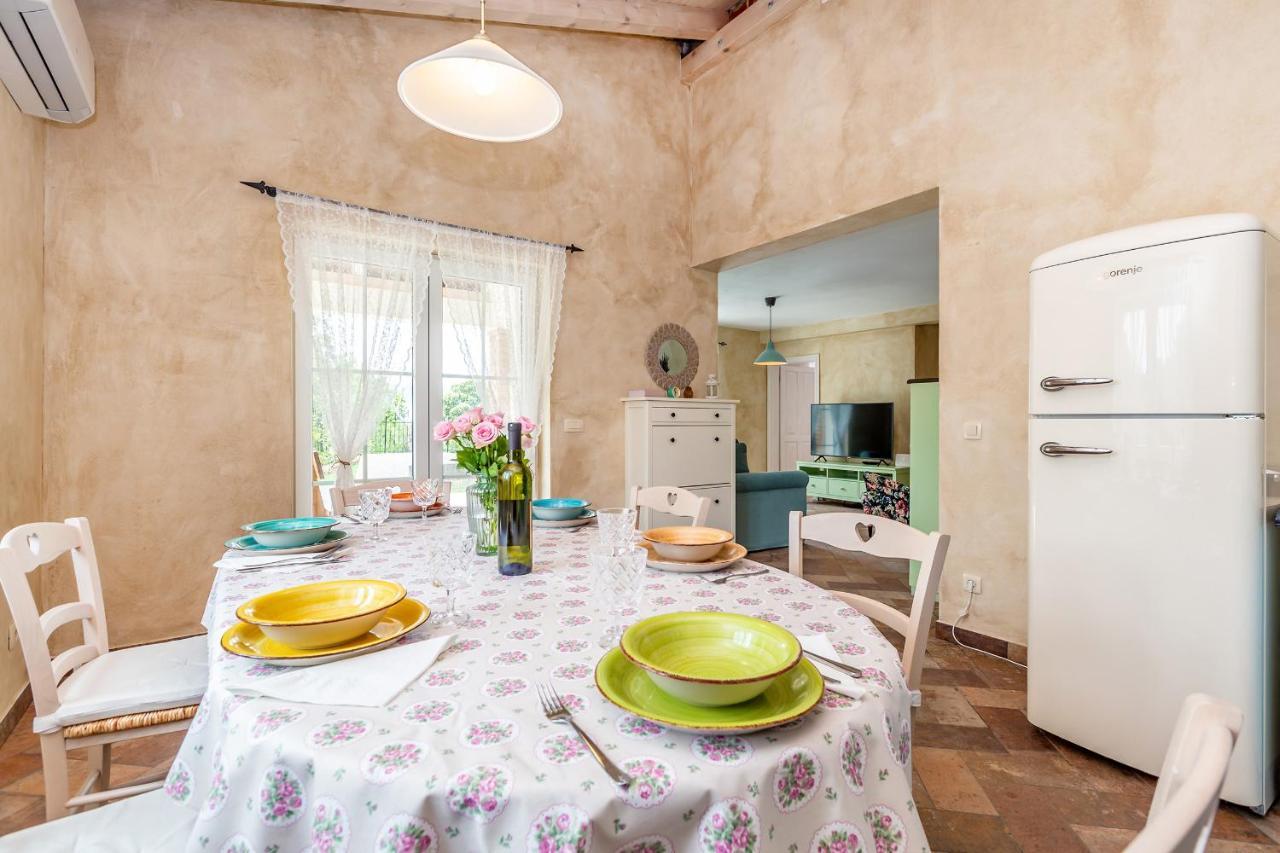 Holiday House Chiara Vrh  Экстерьер фото