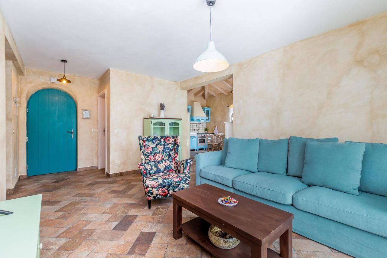 Holiday House Chiara Vrh  Экстерьер фото